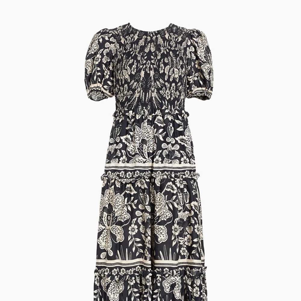 Beautiful farm Rio dress worn twice. Size medium.